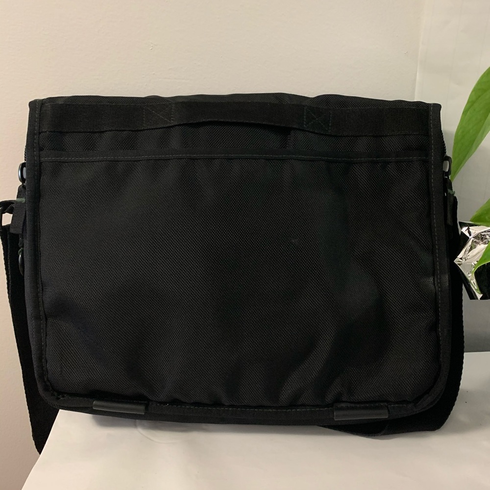 Targus Messenger Bag